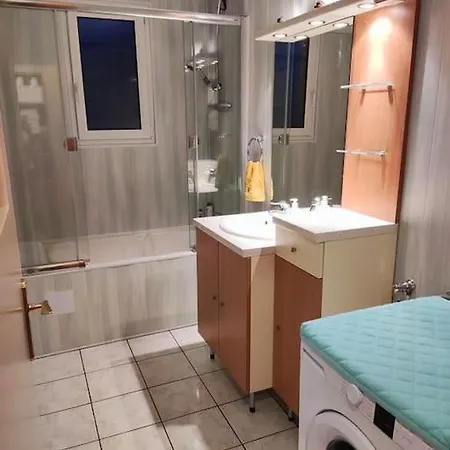 76m2 Lumineux Centre Garage Prive 3ieme Etage Sans Ascenseur Apartment Fougères